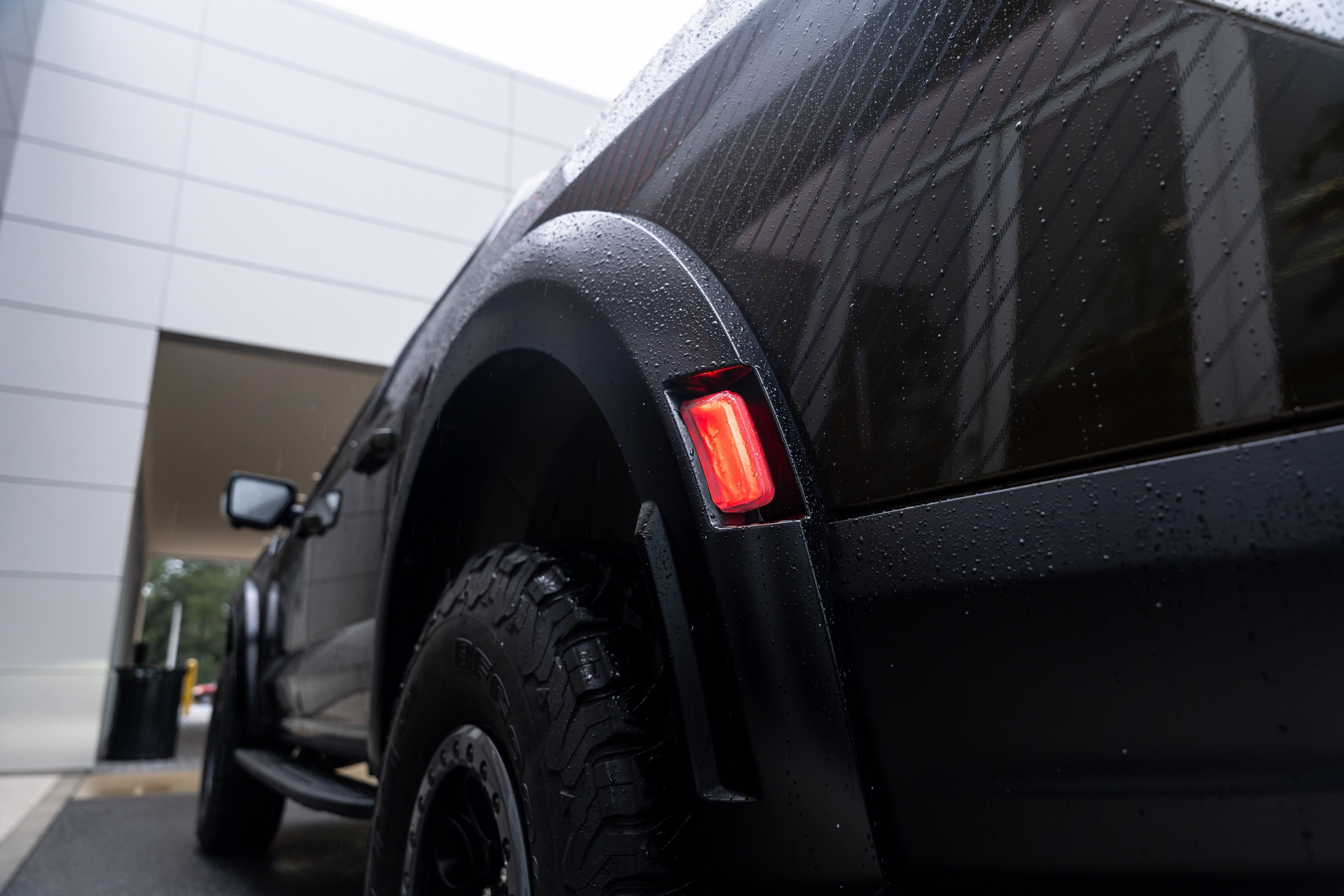 Used 2025 Ford F150 Raptor AWD/4WD image 16