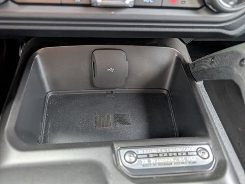 Used 2023 Ford Bronco Everglades image 22