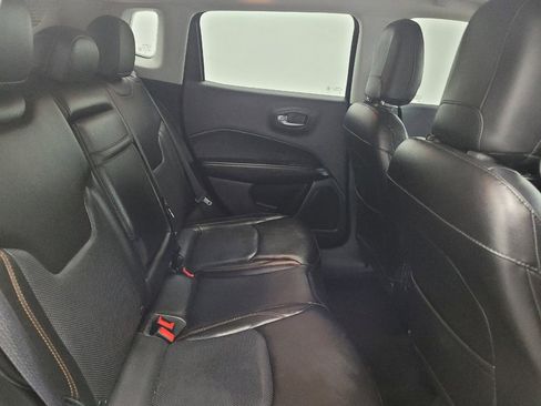 Used 2018 Jeep Compass Limited image 19