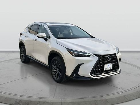 Used 2023 Lexus NX 250 FWD image 1