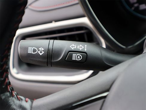 Used 2022 Chevrolet Equinox RS w/ RS Leather Package image 37