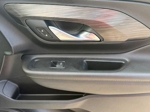Used 2020 GMC Terrain SLT w/ Preferred Package FWD image 17