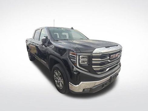 Used 2026 GMC Sierra 1500 SLT RWD image 1