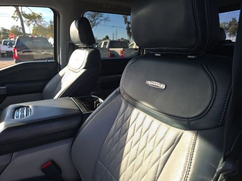 Used 2022 Ford F150 Limited image 22