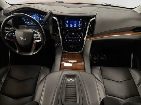 Used 2020 Cadillac Escalade Luxury w/ Escalade Sport Edition AWD/4WD image 12