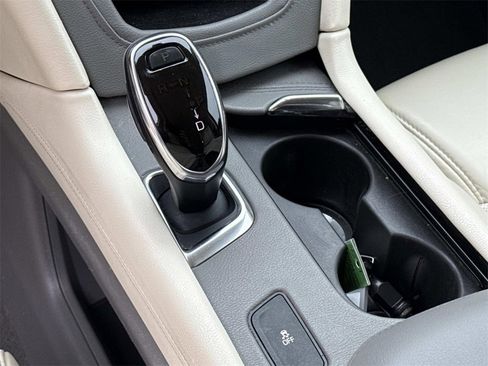 Used 2017 Cadillac XT5 Luxury w/ LPO, Wheel Lock Package image 25