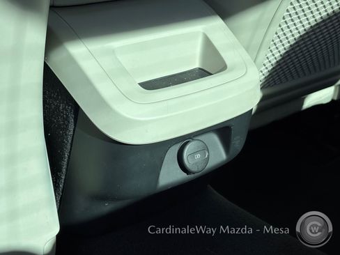 Used 2022 Volvo S60 B5 Momentum w/ Premium Package image 17