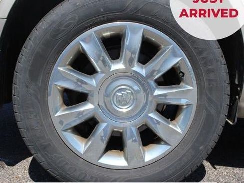 Used 2012 Buick Enclave Leather FWD image 15