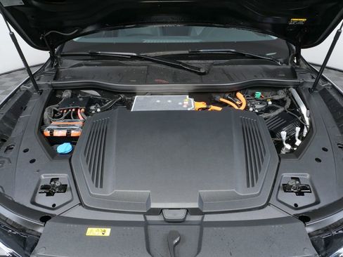 Used 2023 Audi e-tron Premium image 30