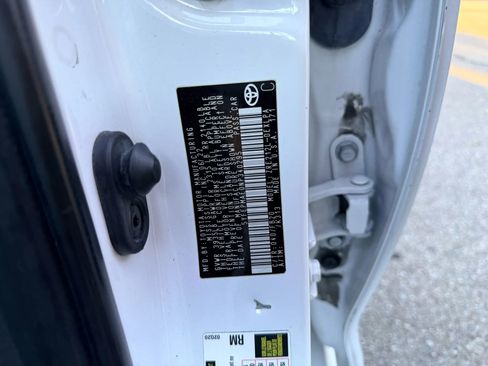 Used 2022 Toyota Corolla LE image 25