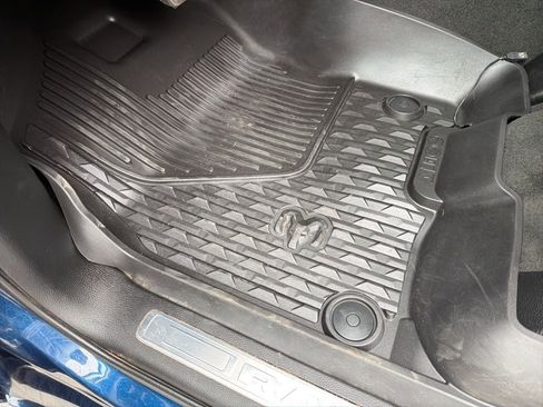 Used 2022 RAM 1500 Laramie image 19