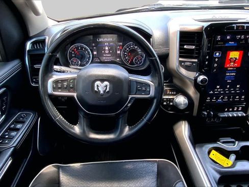 Used 2022 RAM 1500 Laramie AWD/4WD image 6