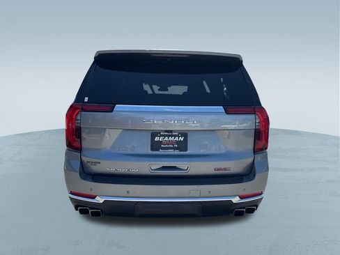 Used 2025 GMC Yukon XL Denali RWD image 7