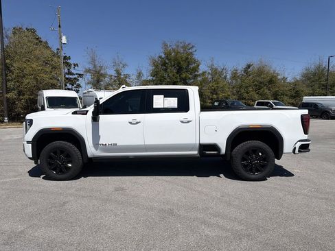 Used 2024 GMC Sierra 2500 AT4 w/ AT4 Premium Plus Package image 8