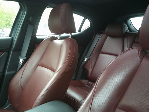 Used 2021 MAZDA MAZDA3 Hatchback w/Premium Plus Pkg image 12