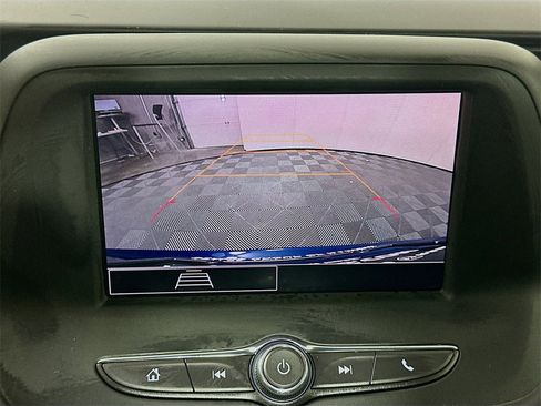 Used 2021 Chevrolet Camaro LT image 13