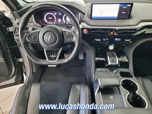 Used 2022 Acura MDX A-Spec image 10