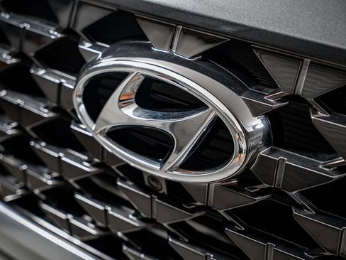 Certified 2023 Hyundai Santa Fe Calligraphy w/ Cargo Package FWD image 22