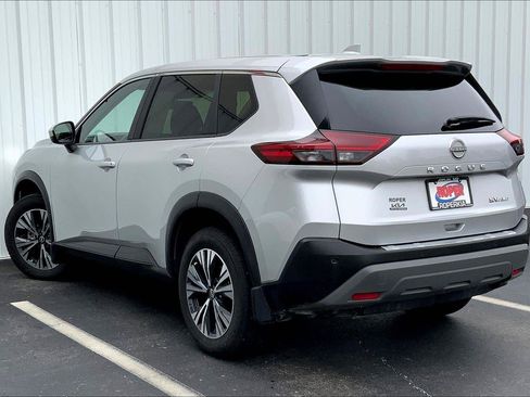 Used 2023 Nissan Rogue SV AWD/4WD image 10