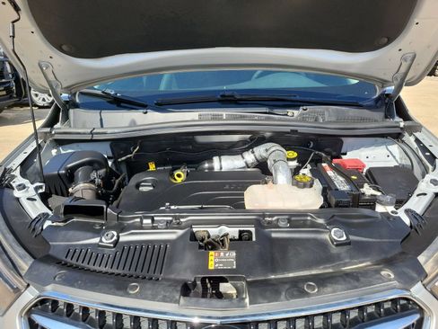 Used 2022 Buick Encore Preferred w/ Safety Package FWD image 28