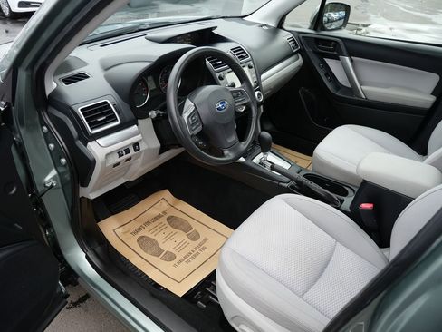 Used 2016 Subaru Forester 2.5i Premium w/ All-Weather Package image 9