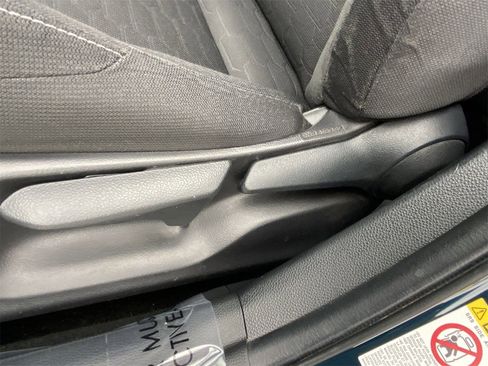 Used 2019 Toyota Corolla SE image 20