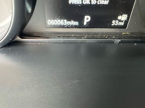 Used 2018 Land Rover Discovery SE AWD/4WD image 27