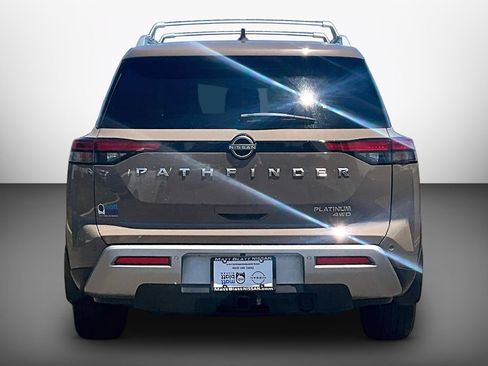 Certified 2024 Nissan Pathfinder Platinum AWD/4WD image 3