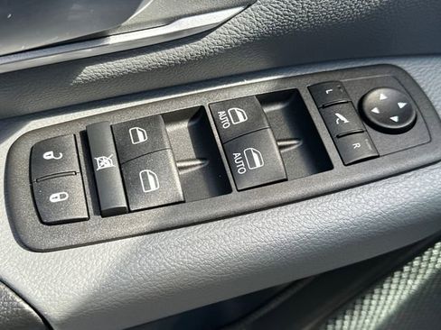 Used 2022 RAM 1500 Big Horn image 23