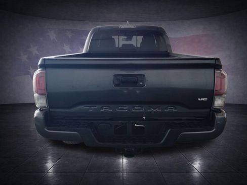 Used 2023 Toyota Tacoma TRD Sport AWD/4WD image 4