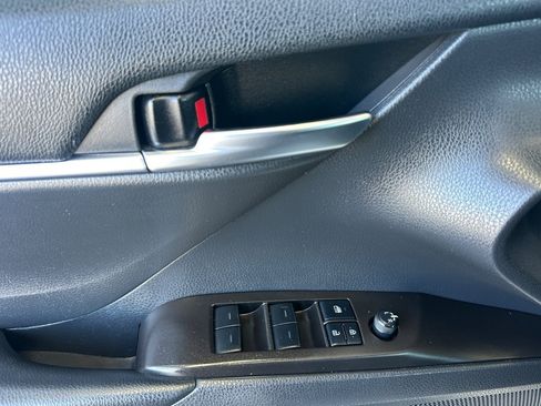 Certified 2021 Toyota Camry SE FWD image 10