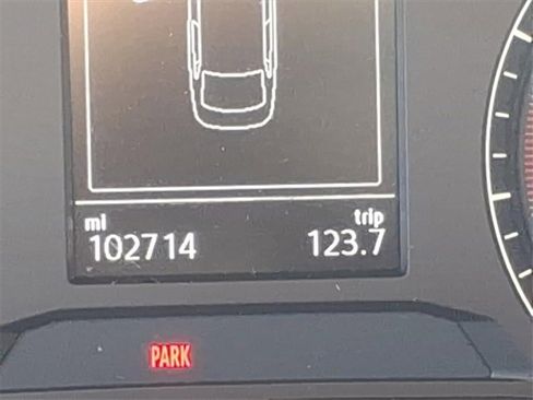 Used 2021 Volkswagen Jetta SE image 14