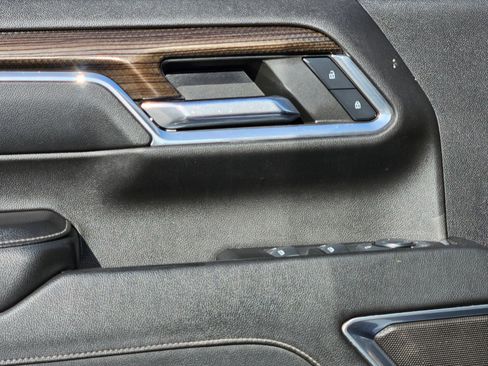 Used 2024 Chevrolet Silverado 2500 LT image 18