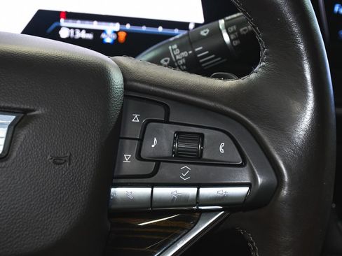 Used 2021 Cadillac Escalade Premium Luxury w/ Driver Assist Tech Package AWD/4WD image 32