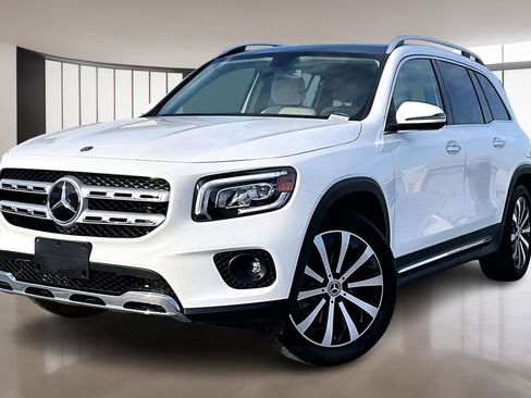 Used 2023 Mercedes-Benz GLB 250 w/ Premium Package image 1