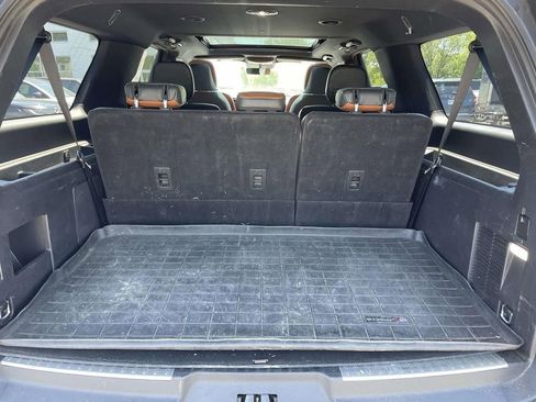 Used 2018 Lincoln Navigator L Reserve AWD/4WD image 18