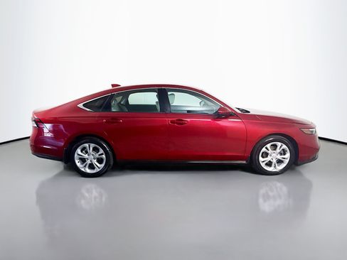 Used 2025 Honda Accord LX image 11