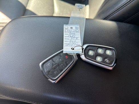 Used 2019 Cadillac XT5 Premium Luxury image 28