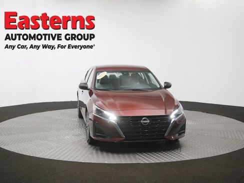 Used 2025 Nissan Altima 2.5 SV FWD image 49