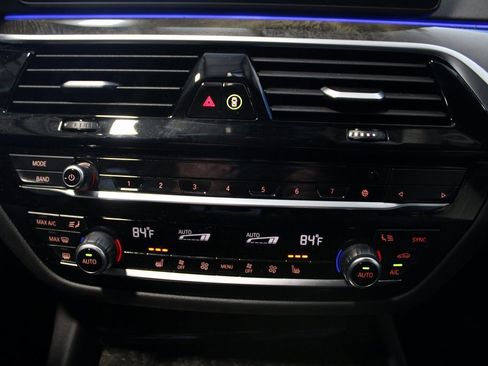 Used 2023 BMW 530i xDrive w/ Convenience Package image 30