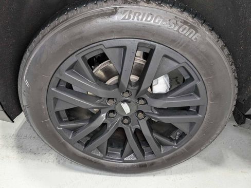 Certified 2021 Cadillac Escalade Premium Luxury image 3