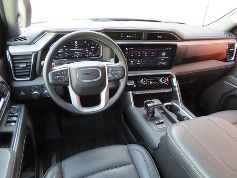 Certified 2025 GMC Sierra 1500 Denali w/ Denali Reserve Package image 4