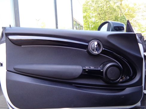 Used 2022 MINI Cooper S image 10