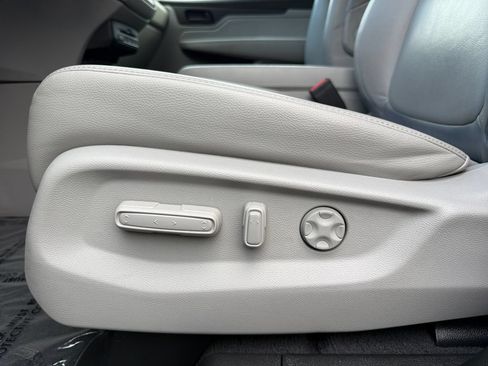 Used 2018 Honda Odyssey EX-L image 8