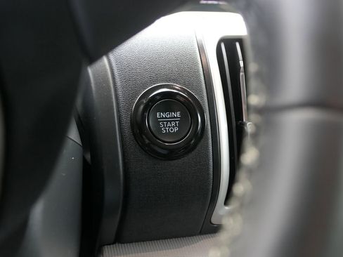 Used 2025 Ford Expedition Max Active AWD/4WD image 17