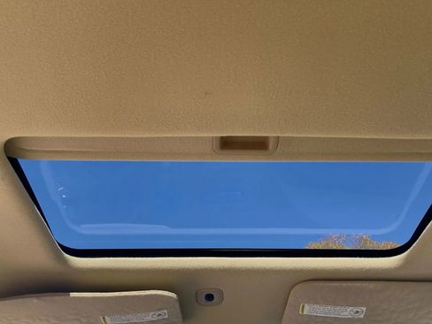 Used 1999 Oldsmobile Intrigue GL image 16