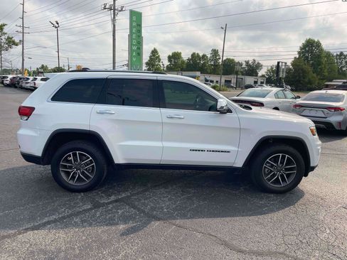 Used 2021 Jeep Grand Cherokee Limited w/ Sun & Sound Group AWD/4WD image 11