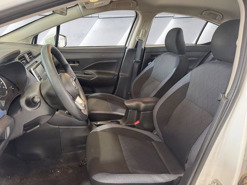 Used 2025 Nissan Versa SV w/ Trunk Package image 7