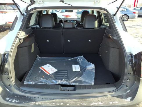 New 2026 Nissan Kicks SR w/ Cold Weather Package AWD/4WD image 9