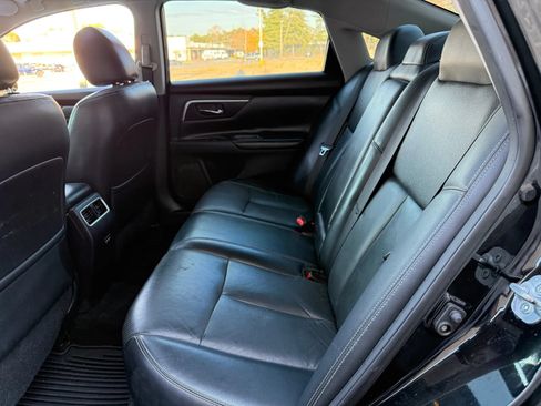 Used 2017 Nissan Altima 2.5 SL w/ 2.5 Technology Package FWD image 21